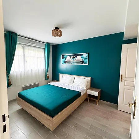 Appartement Magnolia 40M2, Parking Et Wifi Gratuit Montévrain Esterno foto