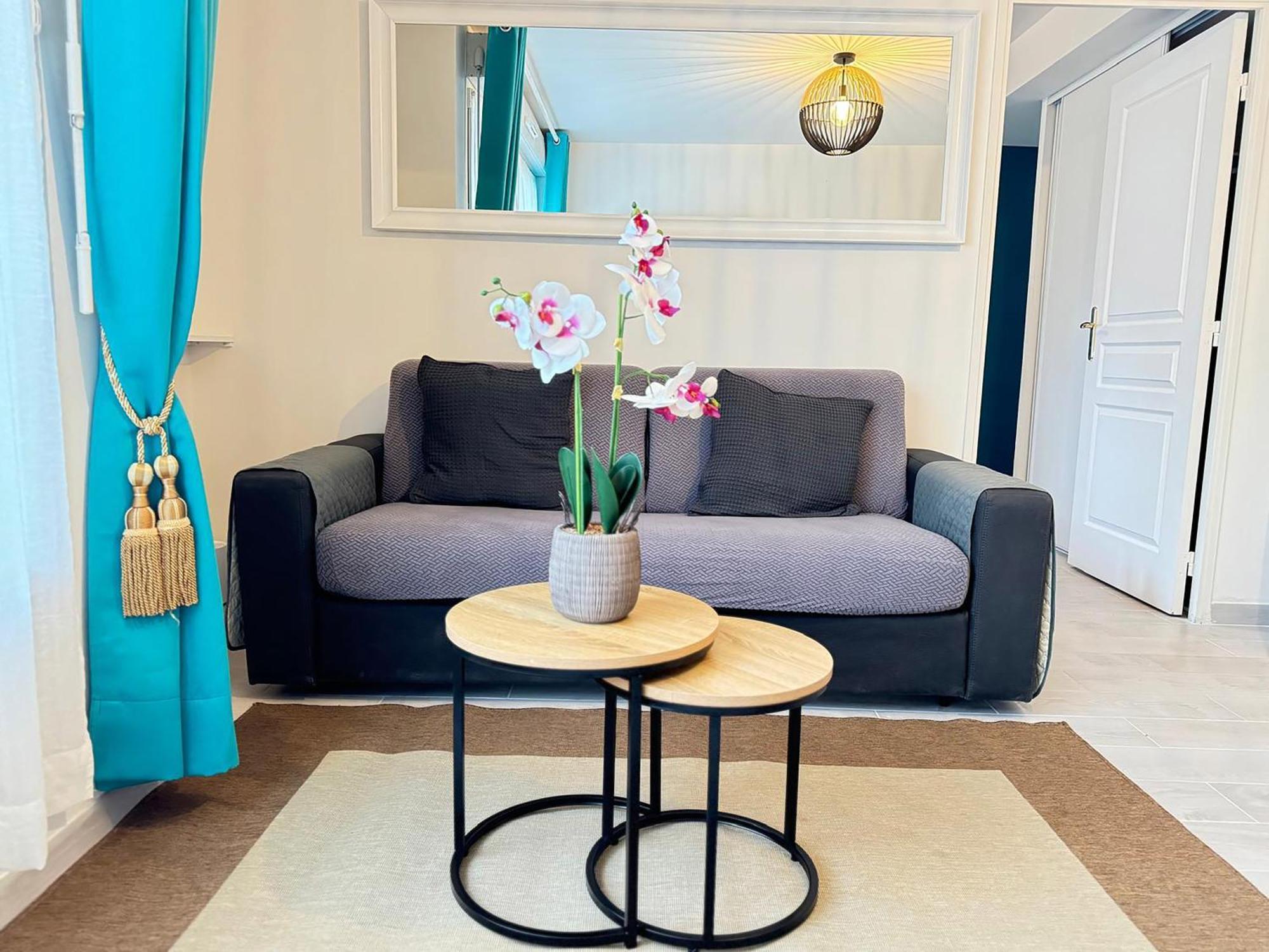 Magnolia 40m2, Parking Et Wifi Gratuit * Montévrain